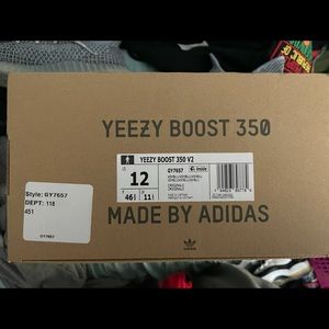 Ash Blue Yeezy’s 350 v2. 100% Authentic